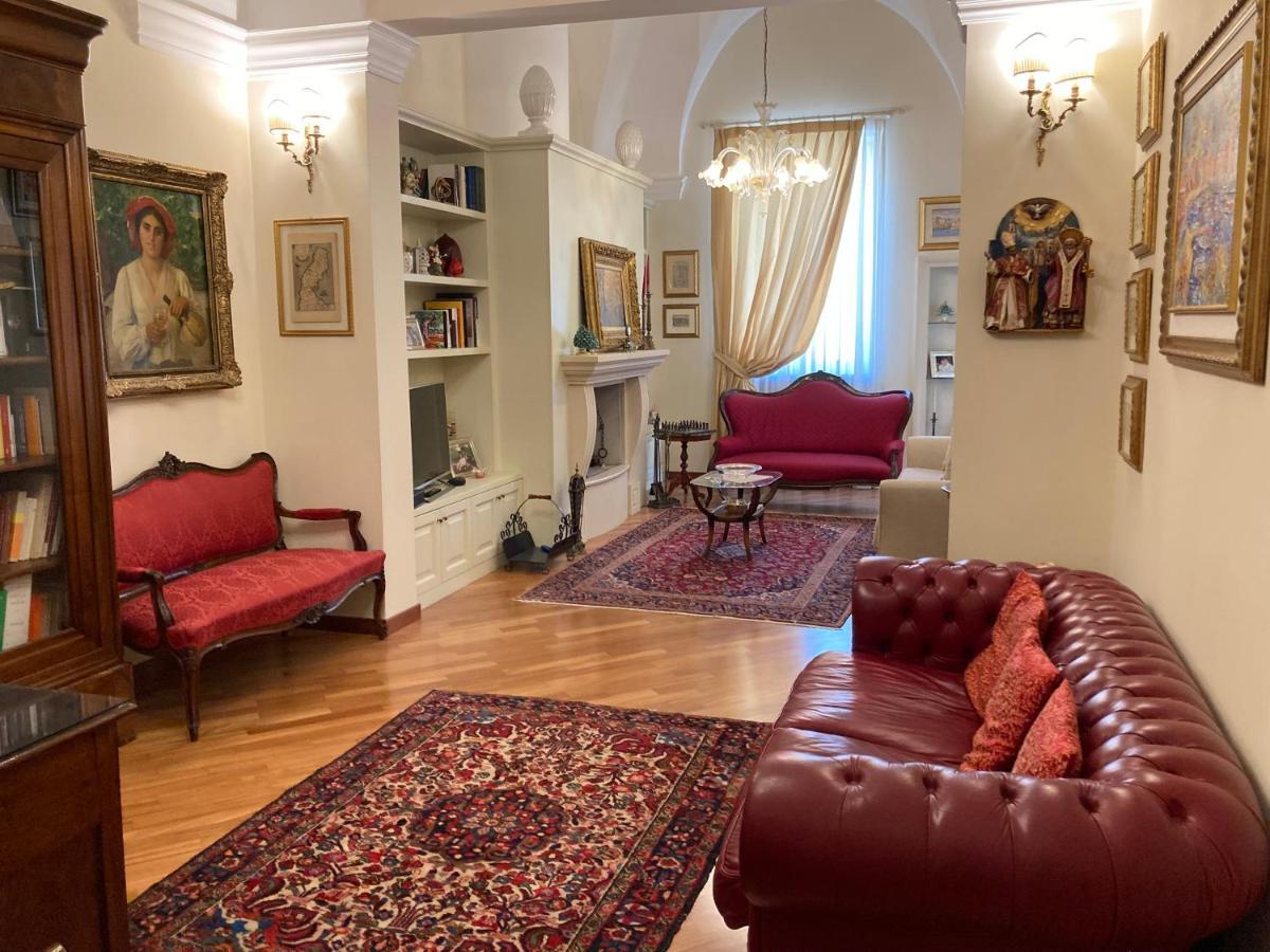 B&B Ai Due Santi Лечче Экстерьер фото